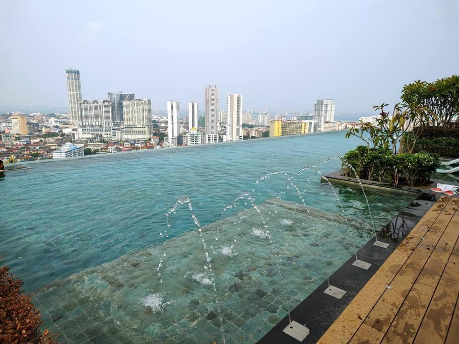 Infinity Pool 2Br Suite 7Pax @Beacon @Georgetown Esterno foto